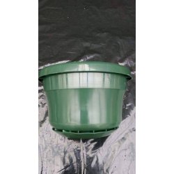 Plastpotte med underskl